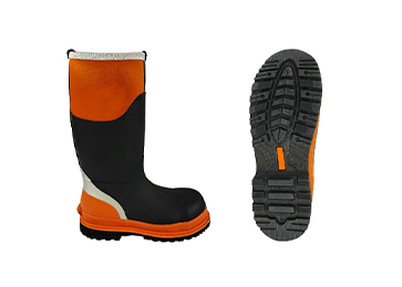 boots with studs on sole